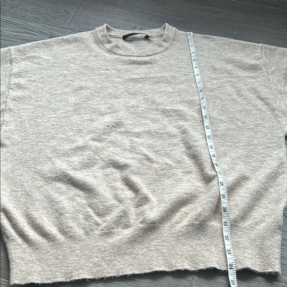 Jenni Kayne | Oversized merino wool and cashmere cream and tan knit sweater - Picture 6 of 10